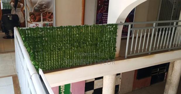 Spur Privacy Artificial Balcony Privacy Fence - main view