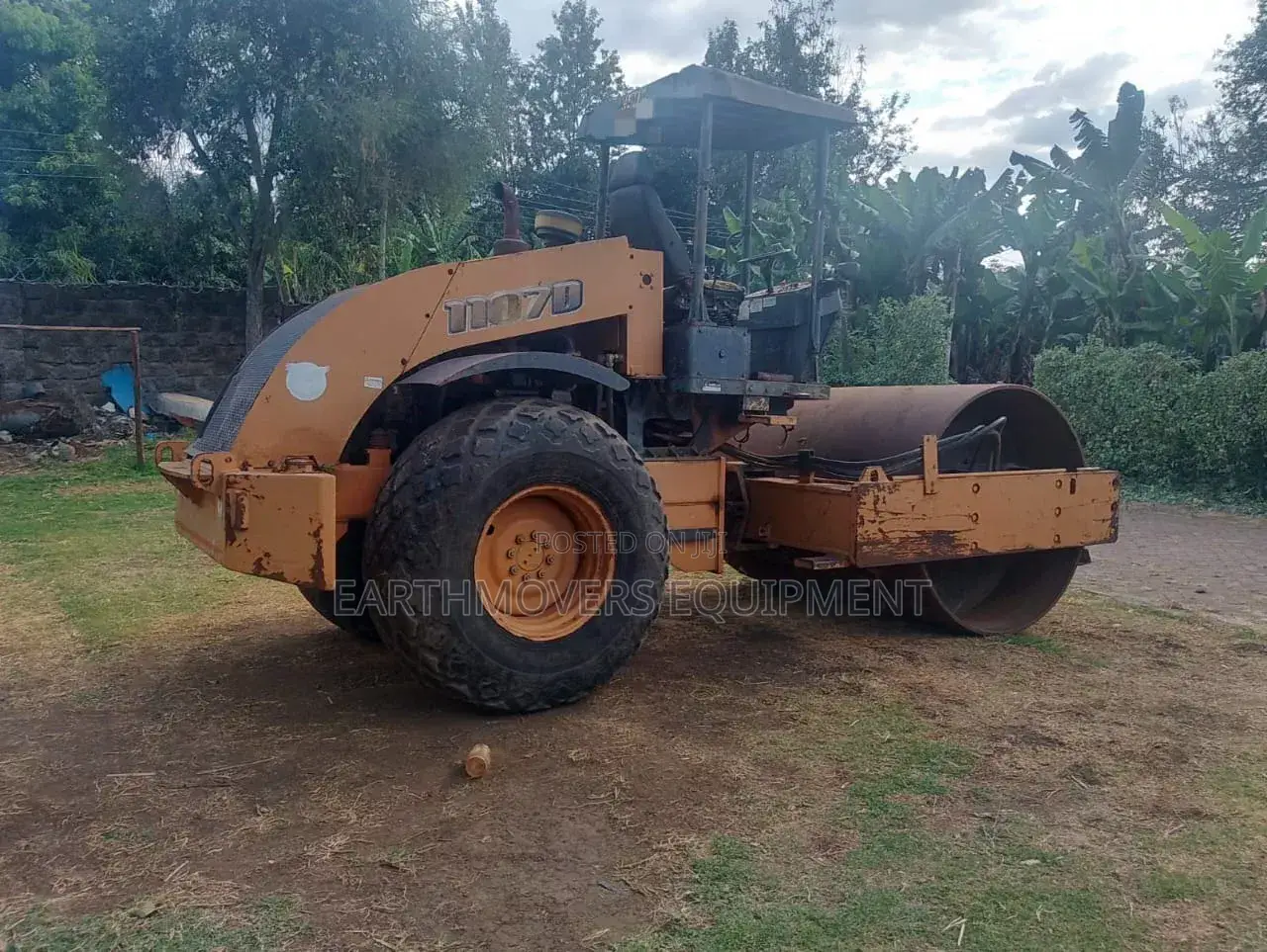 Roller Compactor for Hire