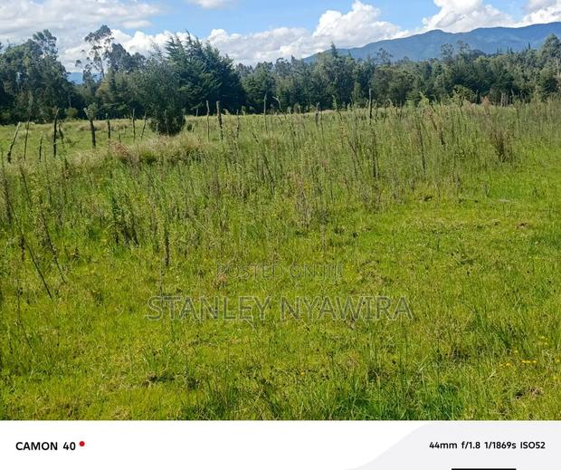 16 Acrea Along Nanyuki Nyeri Highway - thumbnail 6