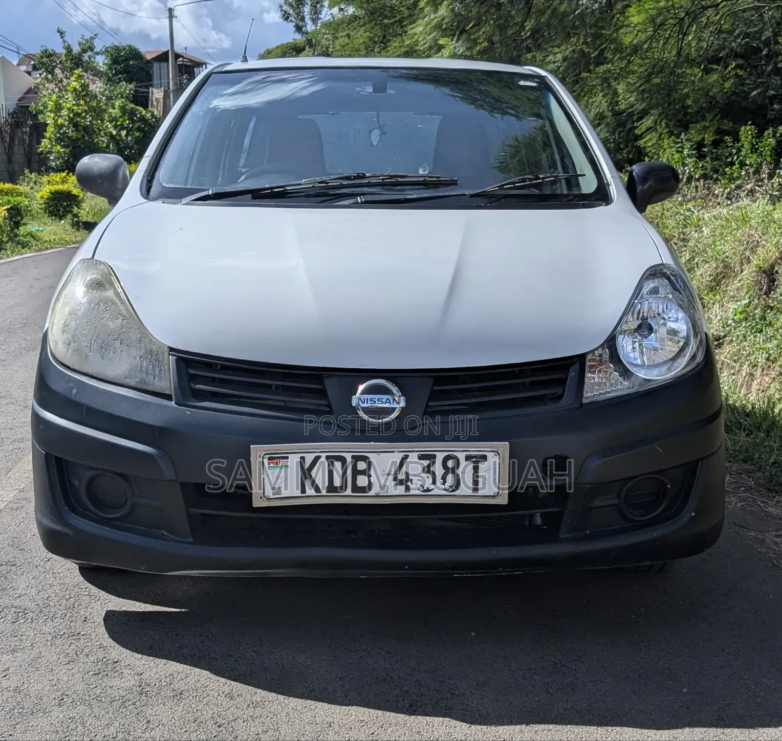 Nissan Advan 2014 White