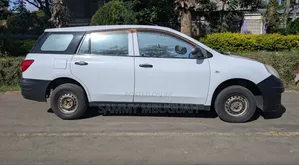 Nissan Advan 2014 White