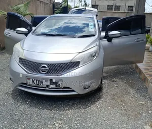 Nissan Note 2016 Silver