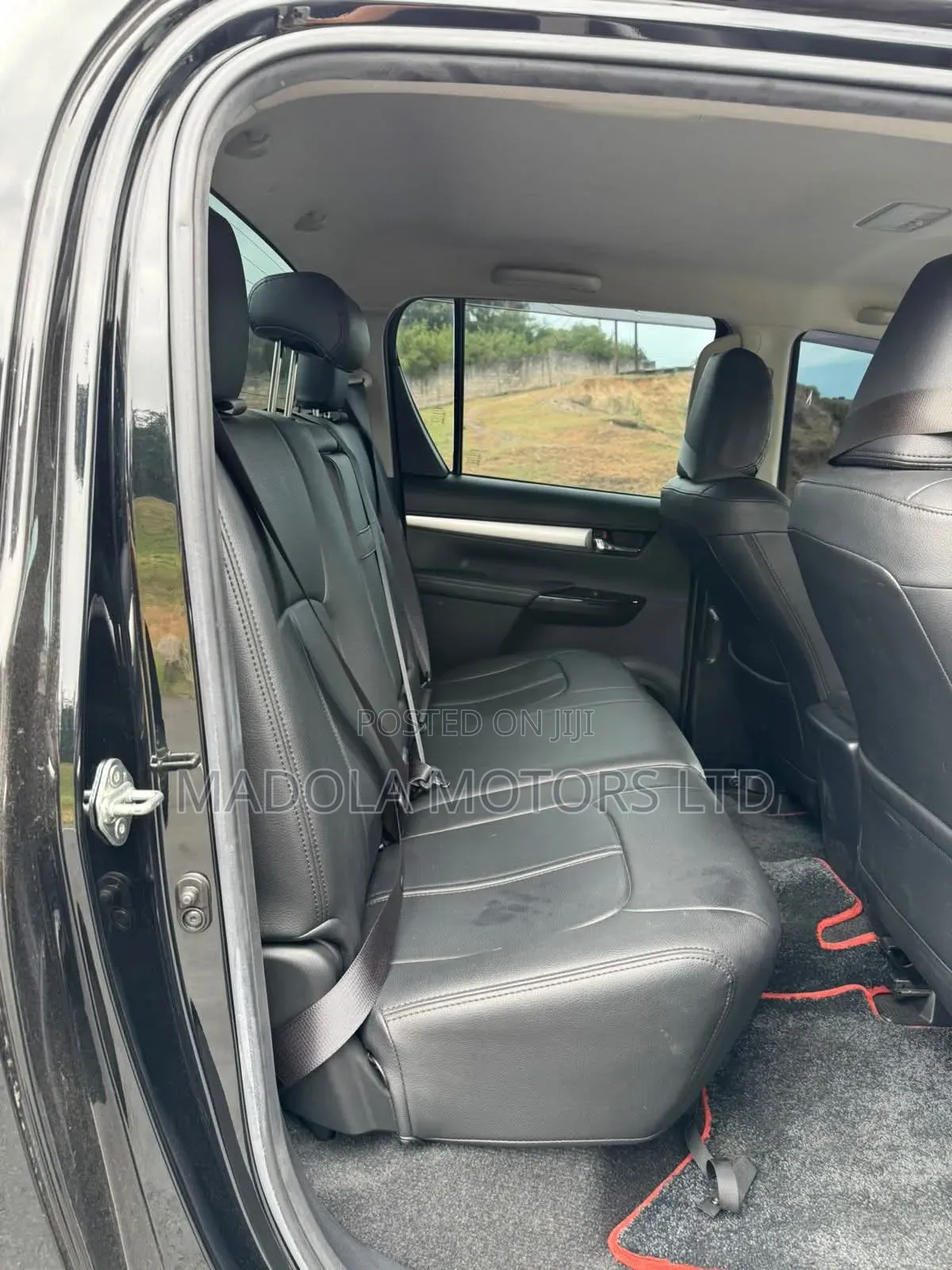 Toyota Hilux 2.4 Diesel 2020 Black