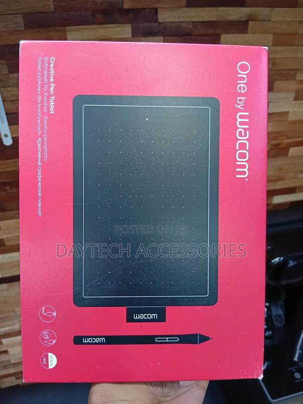 One by Wacom Small Graphics Drawing Tablet - main view