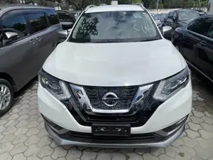 Nissan X-Trail 2.0 Petrol AWD 2019 White