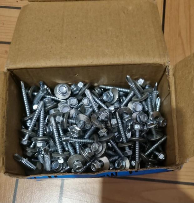 Roofing Screws
