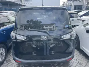 Toyota Sienta 1.5 FWD 2020 Black