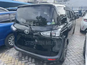 Toyota Sienta 1.5 FWD 2020 Black
