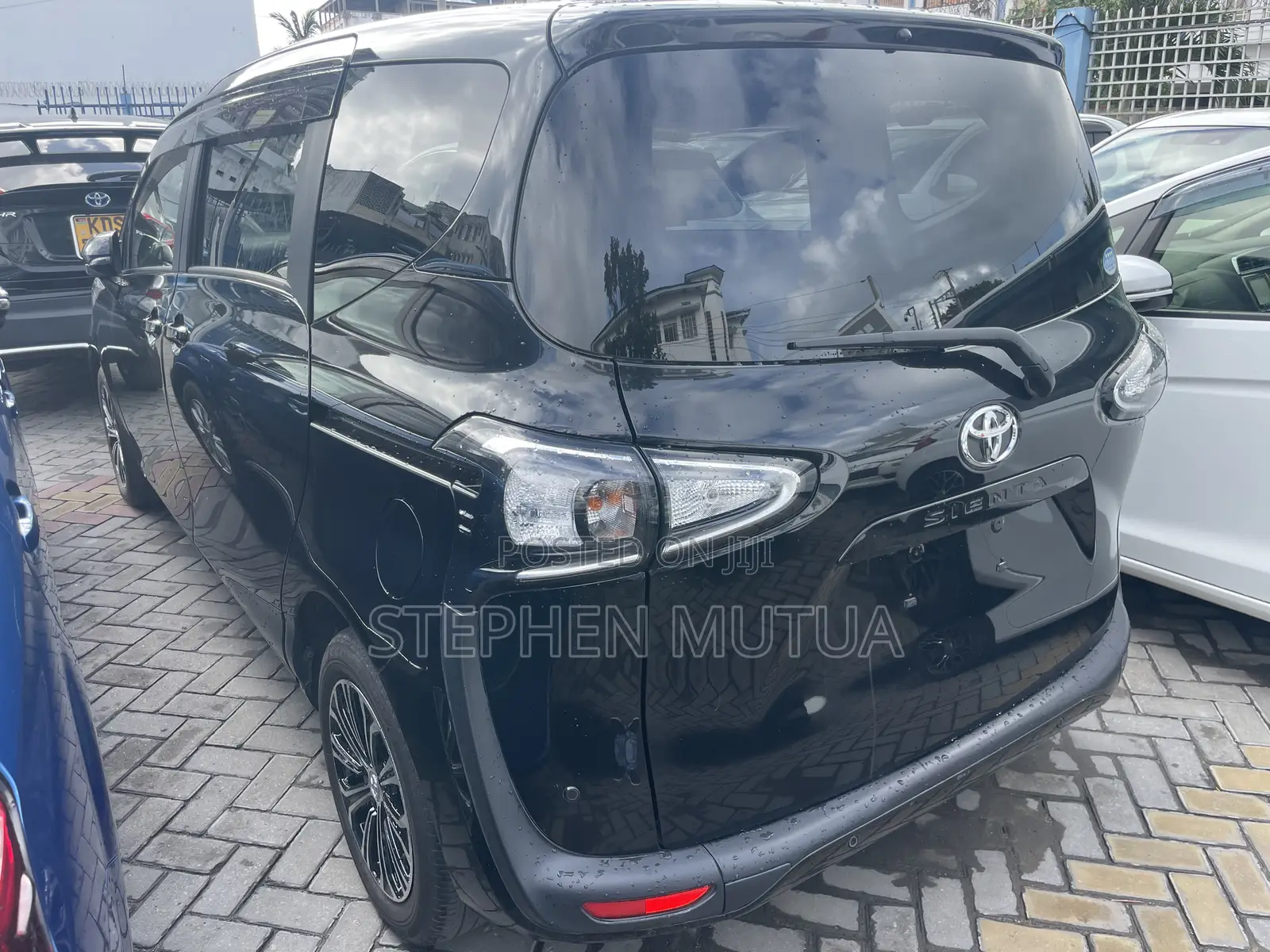 Toyota Sienta 1.5 FWD 2020 Black