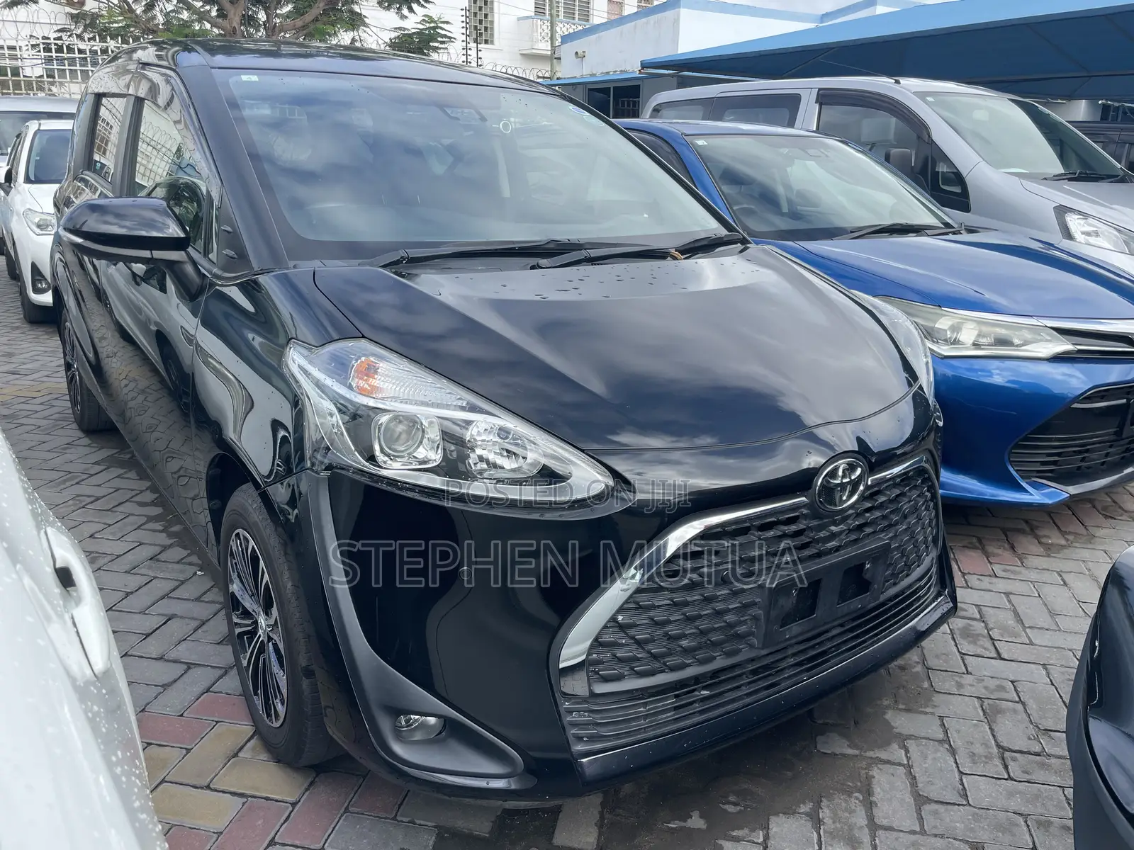 Toyota Sienta 1.5 FWD 2020 Black