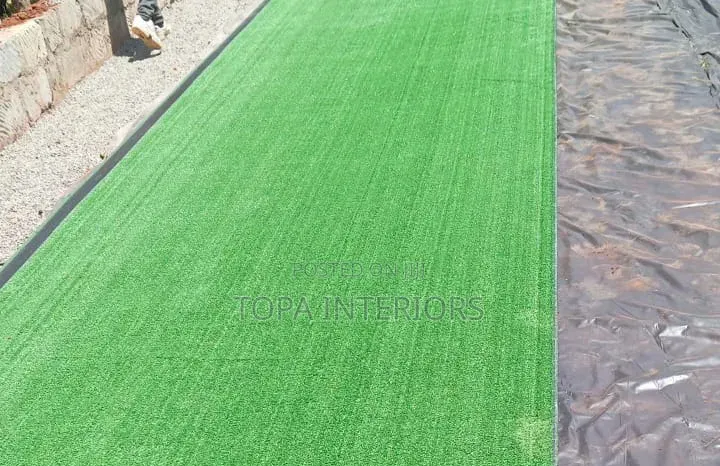 Porous Short Grass Artificial Outdoor Green Carpets