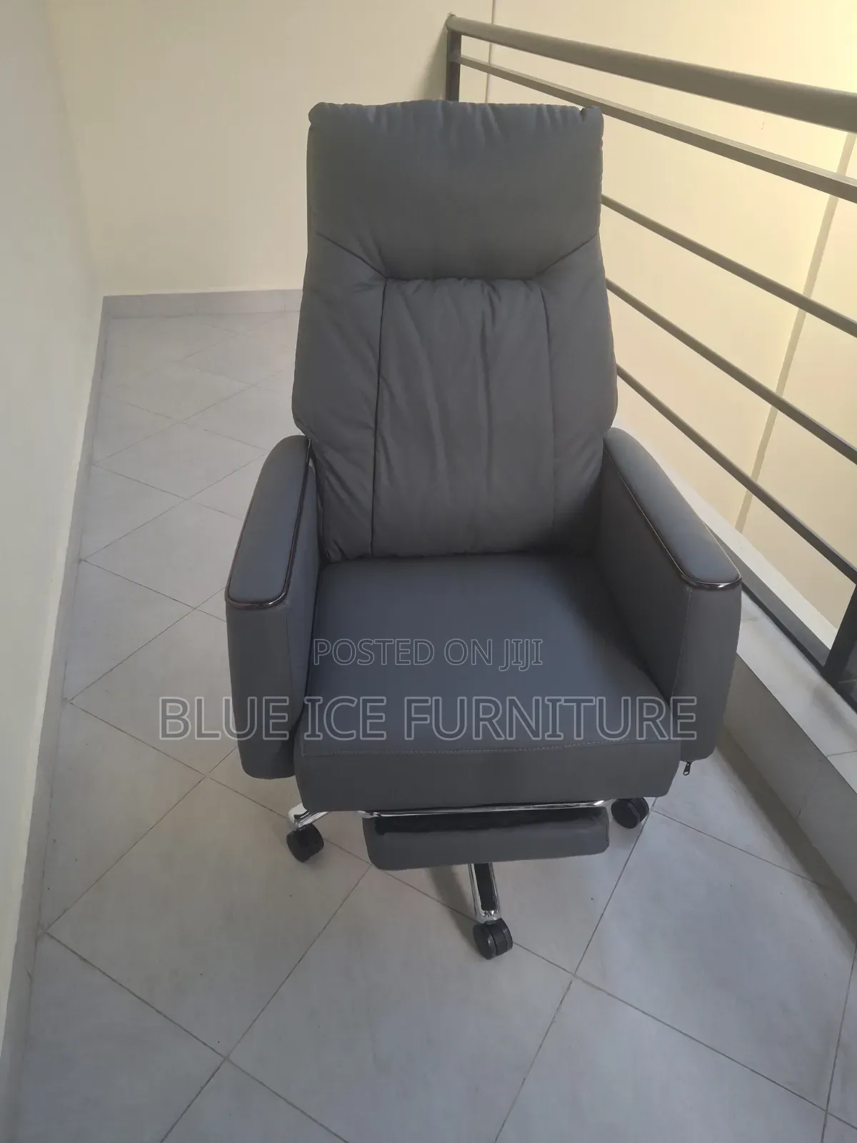 Compact Executive Office Chair