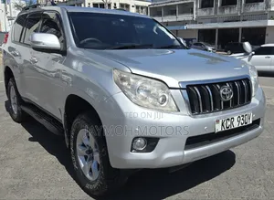 Toyota Land Cruiser Prado 2013 Silver