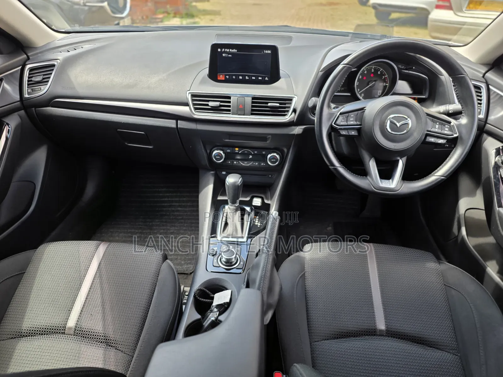 Mazda Axela 2019 Silver