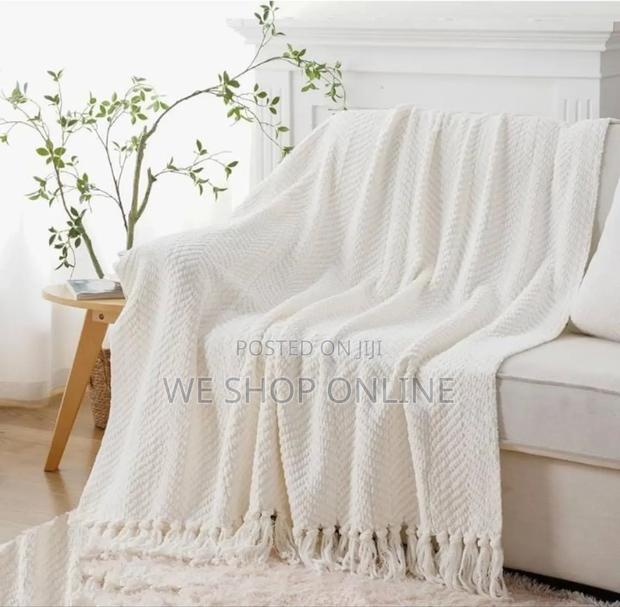 Nordic Knit Throw Blanket Size 160*180cm - thumbnail 2