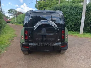 Land Rover Defender X-Dynamic SE 2023 Green
