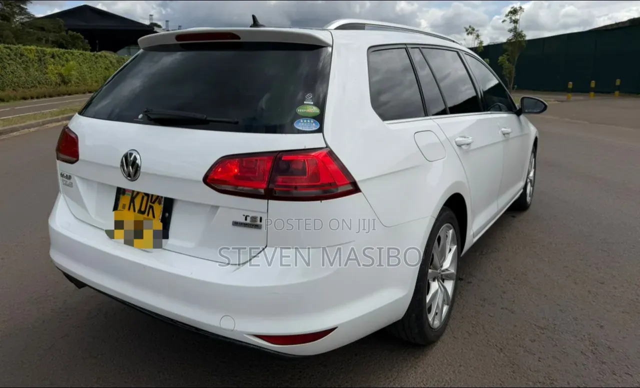 Volkswagen Golf Variant 2016 White