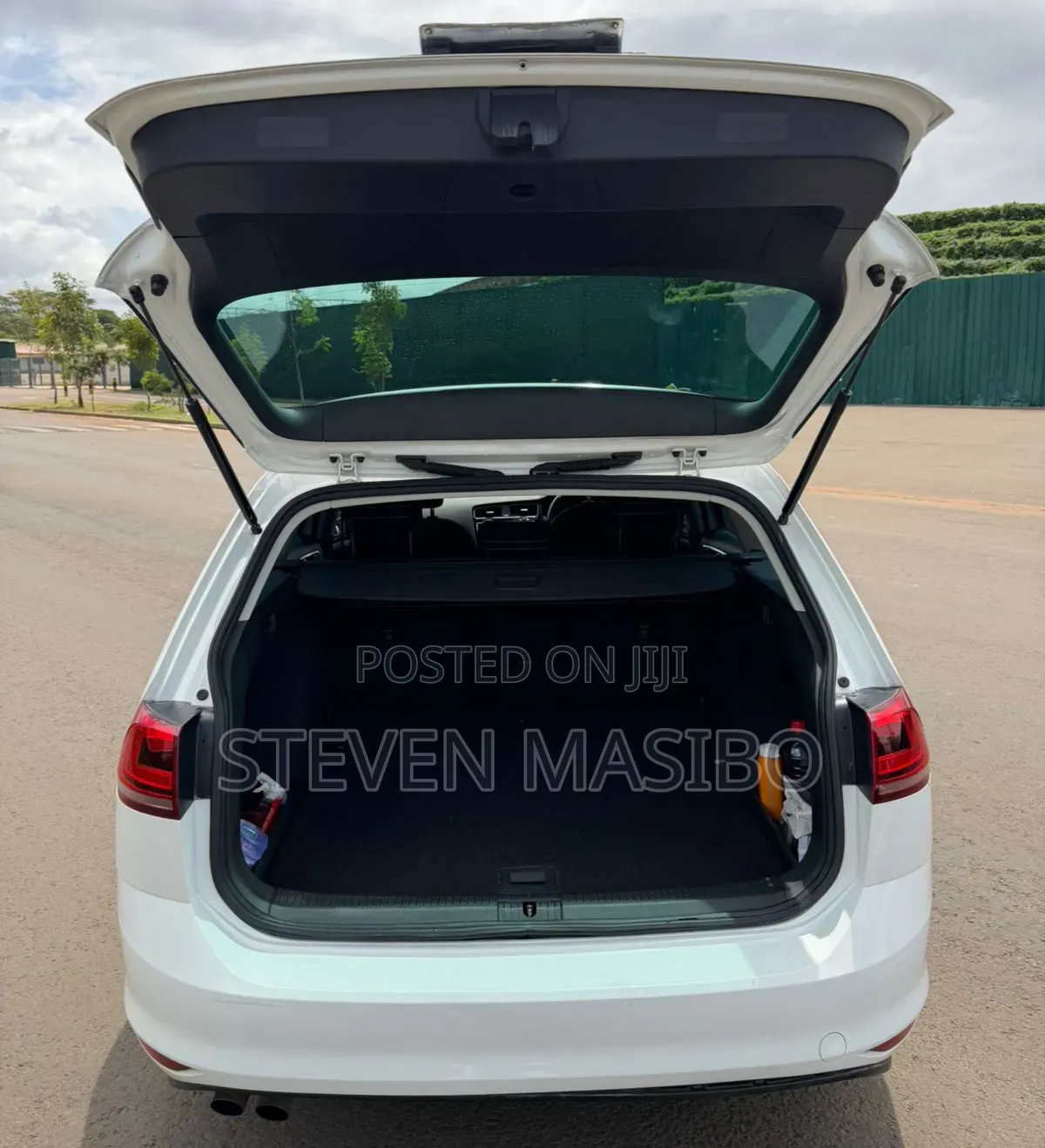 Volkswagen Golf Variant 2016 White