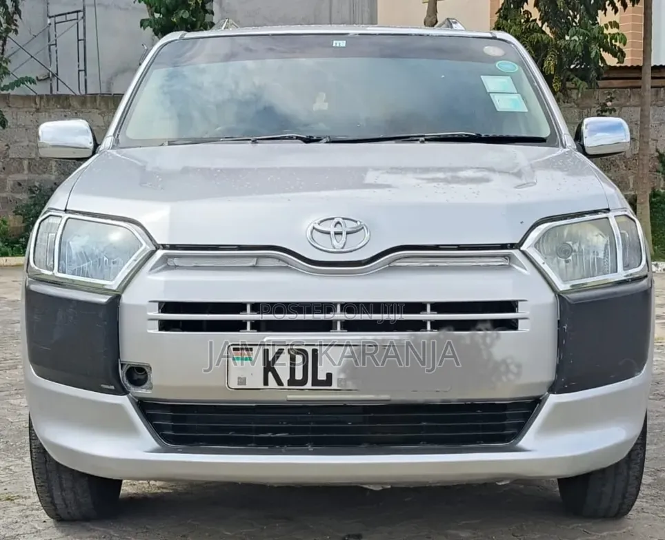 Toyota Probox 2016 Silver