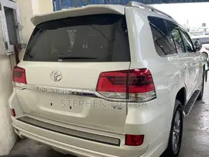 Toyota Land Cruiser 4.6 V8 ZX 2020 White