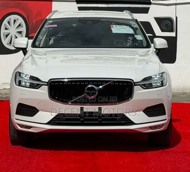 Volvo XC60 T5 R-Design AWD 2019 White