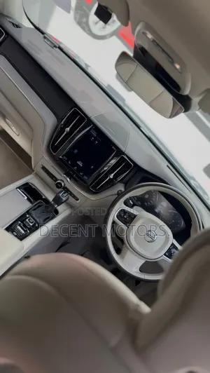 Volvo XC60 T5 R-Design AWD 2019 White