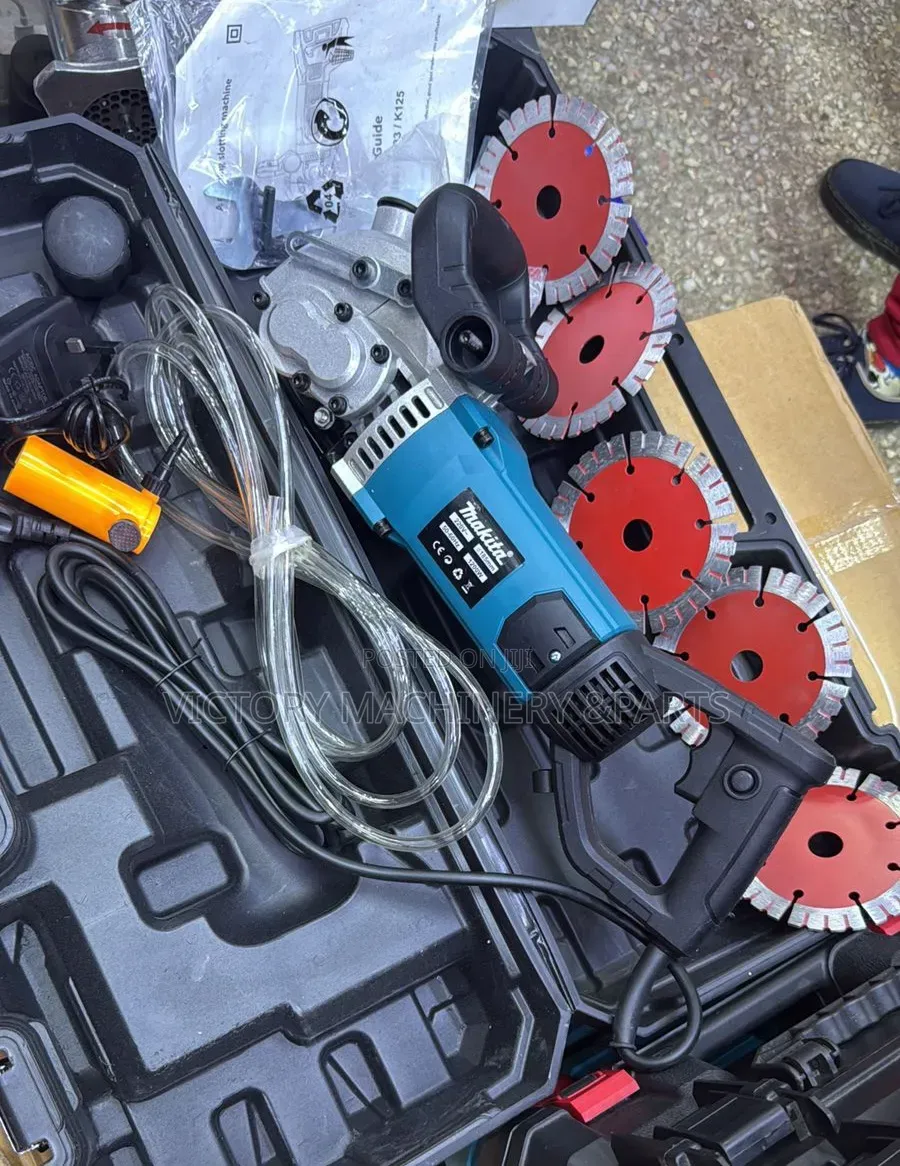 Makita Wall Chaser 1200watts With Blades