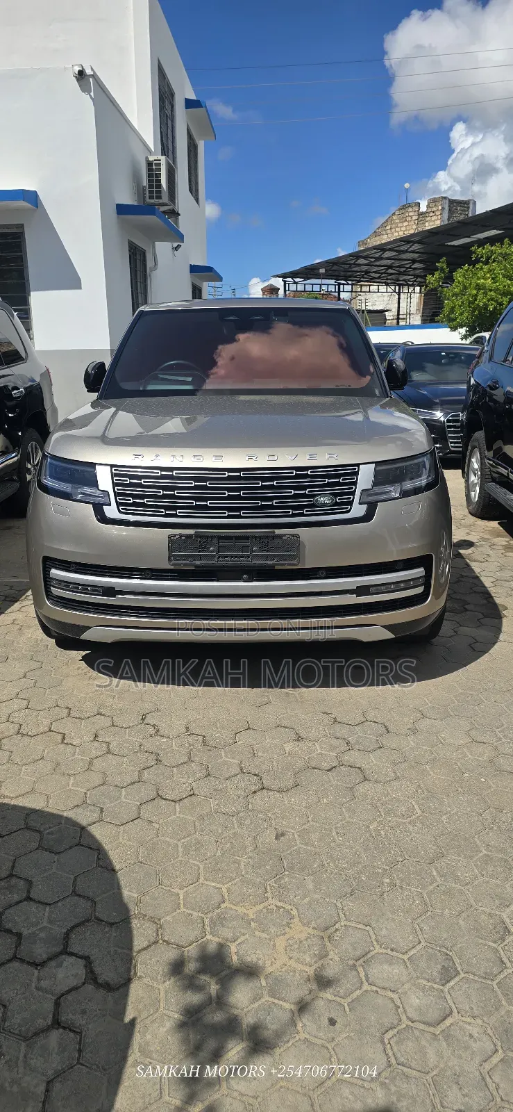Land Rover Range Rover Vogue 2025 Gold
