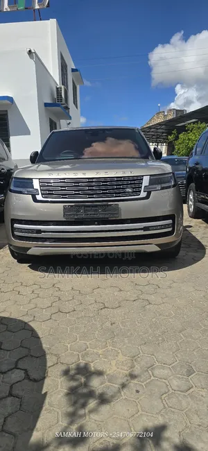 Land Rover Range Rover Vogue 2025 Gold
