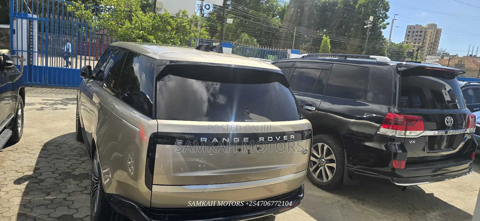 Land Rover Range Rover Vogue 2025 Gold