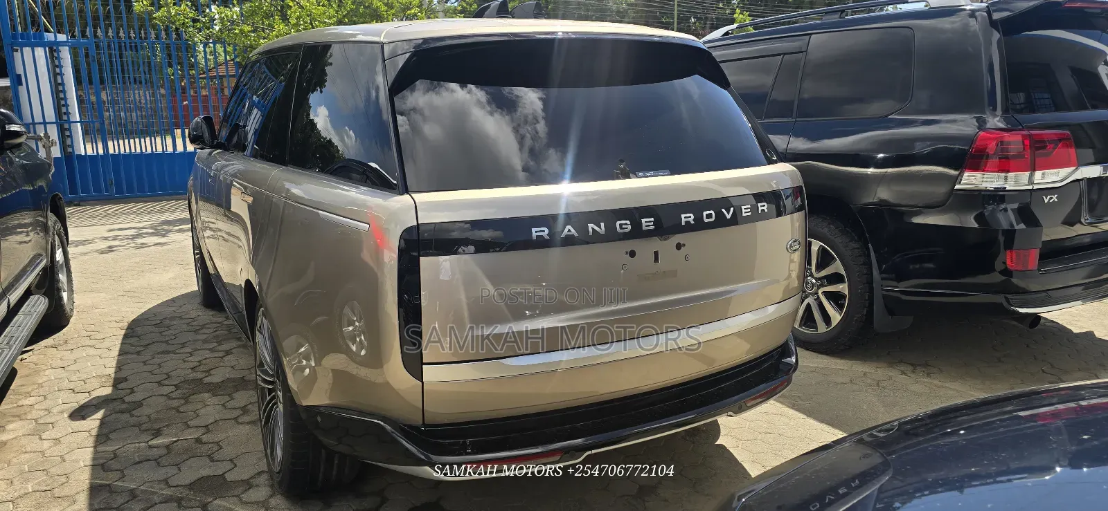 Land Rover Range Rover Vogue 2025 Gold