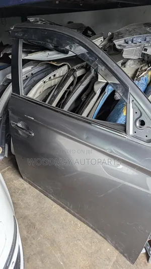 Mitsubishi Outlander Front Door Mk3