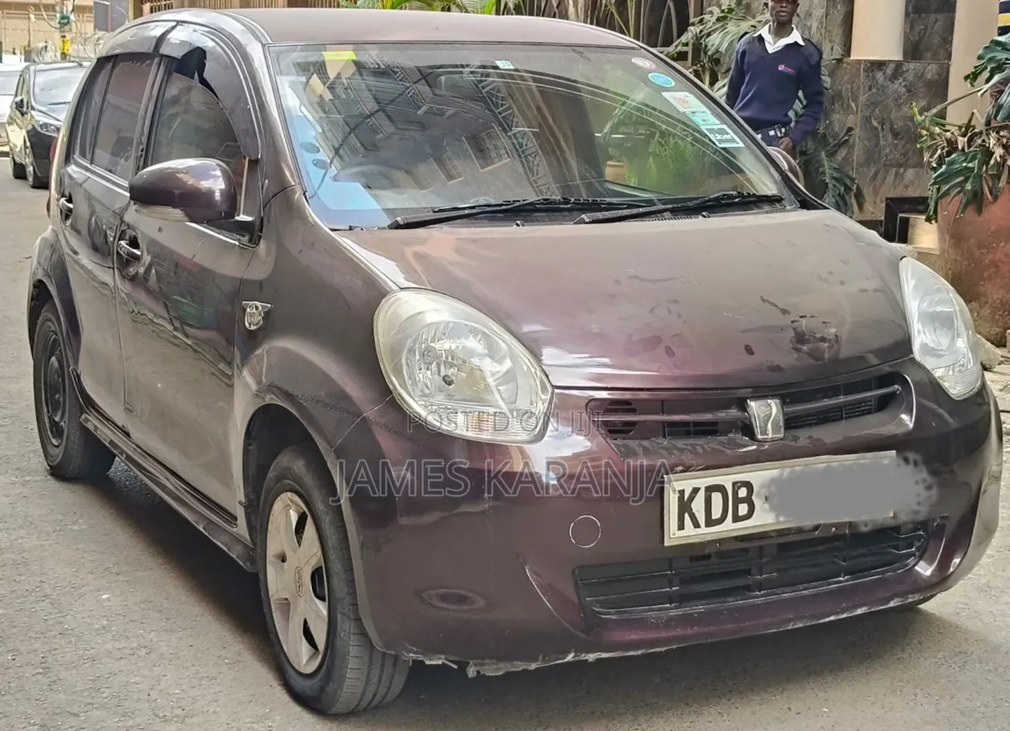 Toyota Passo 2013 Maroon