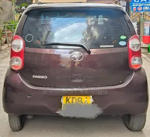 Toyota Passo 2013 Maroon