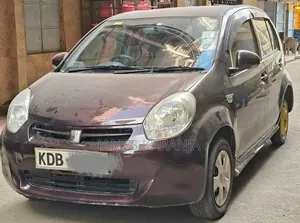 Toyota Passo 2013 Maroon