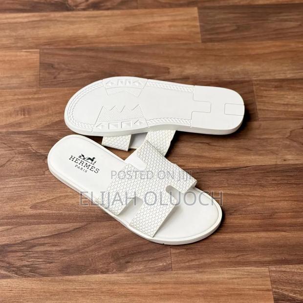 Hermes White Slim Leather Sandals - thumbnail 2