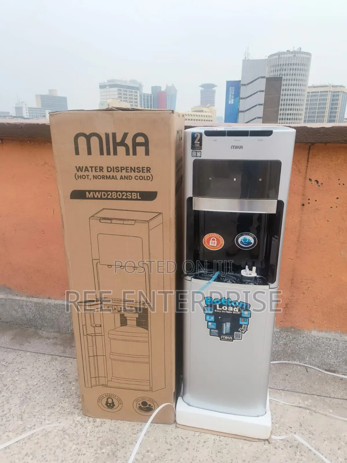Mika** Bottom Load Dispenser Black and Silver