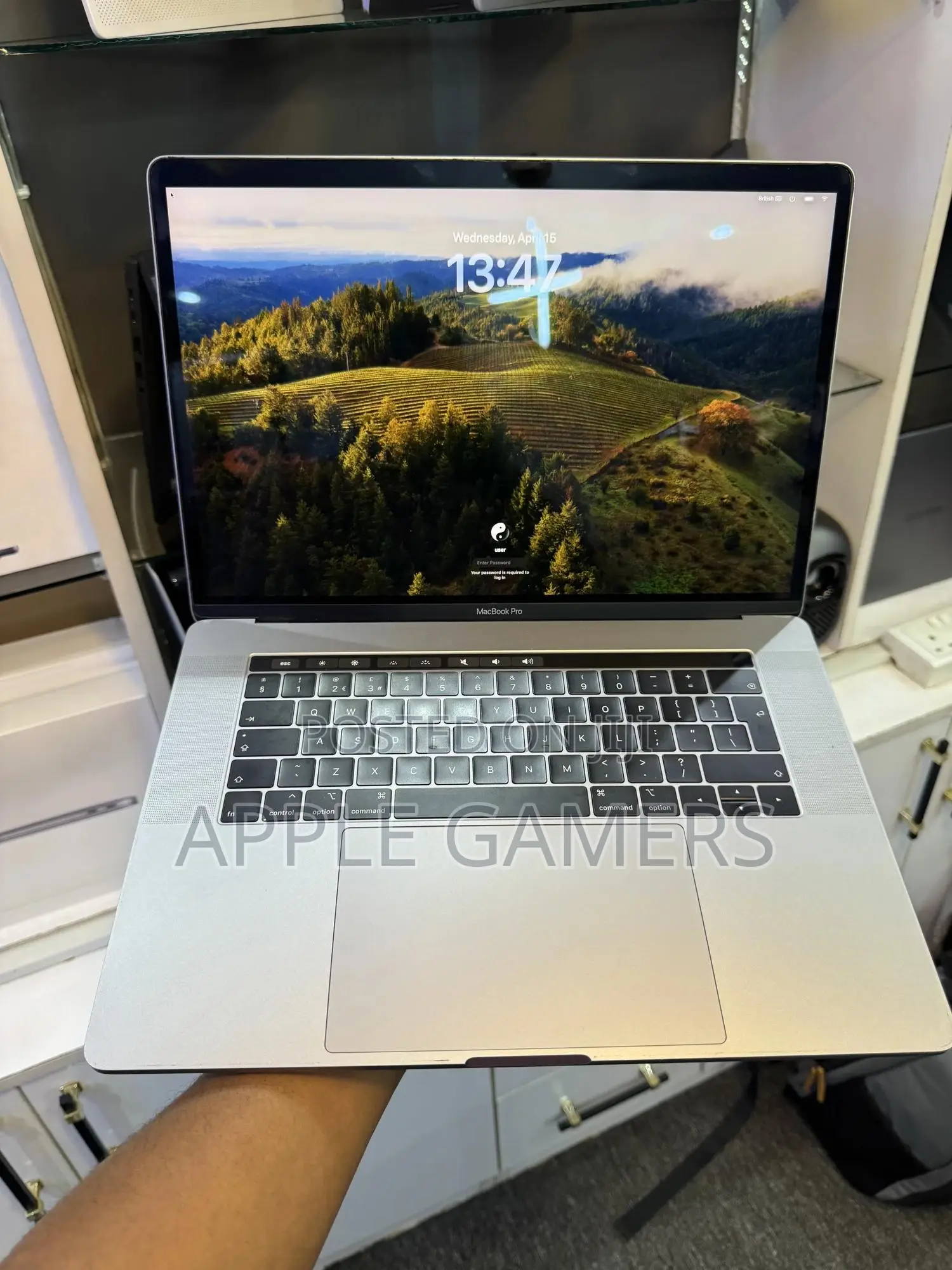 Laptop Apple MacBook Pro 2019 16GB Intel Core i9 SSD 512GB