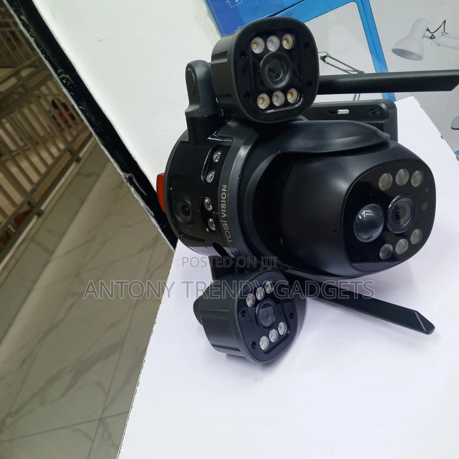 Solar Powered Security Camera PTZ Motion Detection Wifi