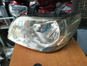 Toyota Noah 2002 Non Xenon Headlight