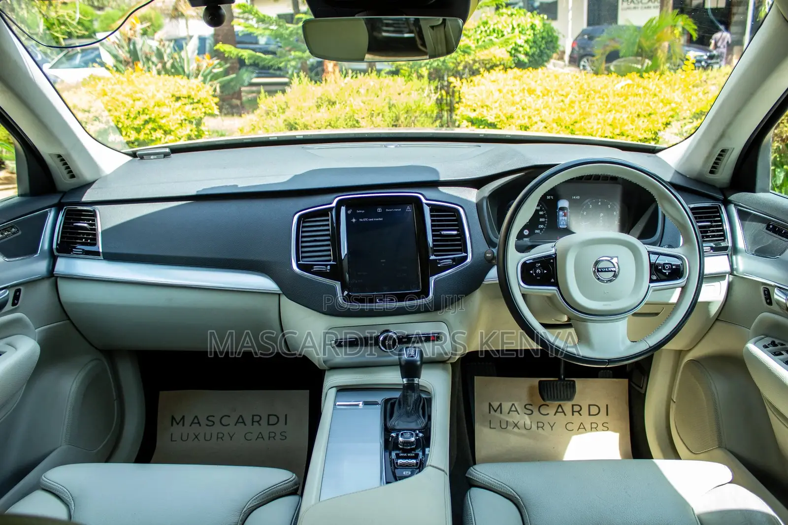 Volvo XC90 2018 Gold