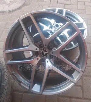 Original Amg Rims Size 20" for Mercedes Benz Gle and Ml 250 as Well
