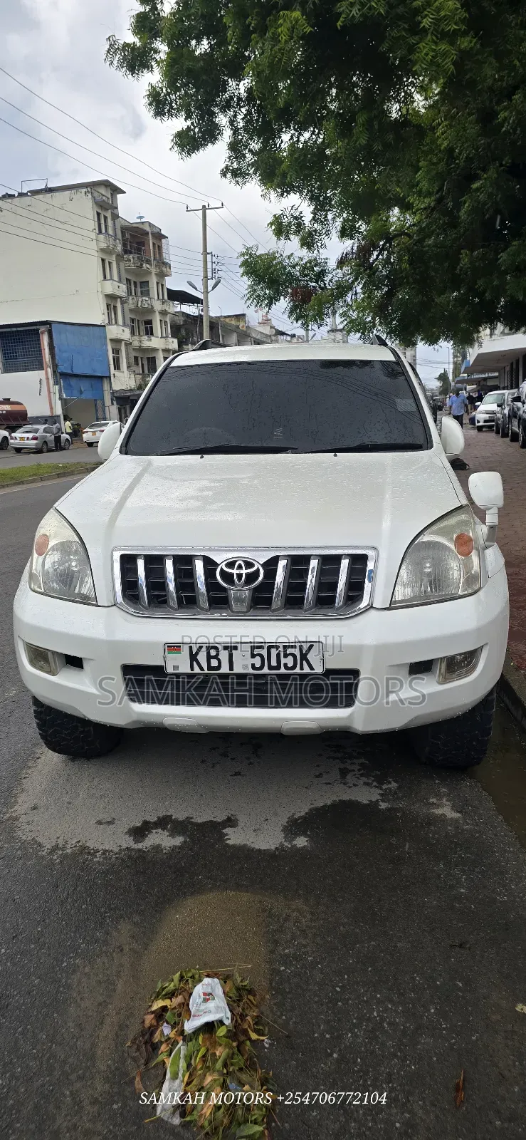 Toyota Land Cruiser Prado 2009 White