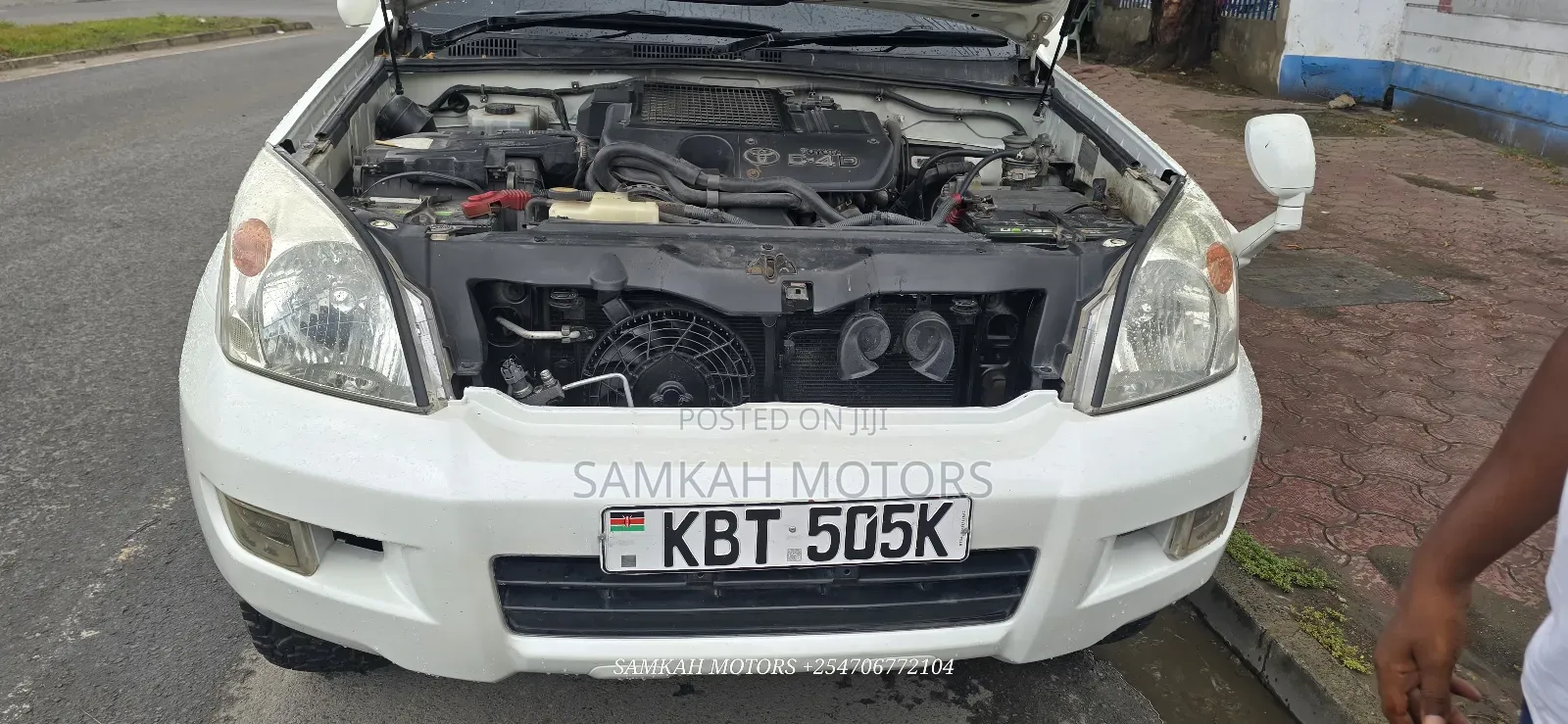 Toyota Land Cruiser Prado 2009 White