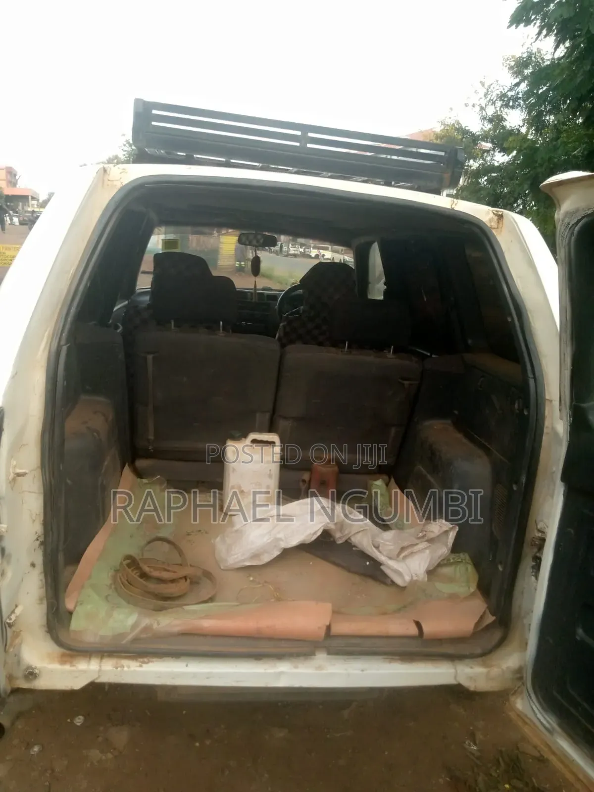 Toyota RAV4 1999 White