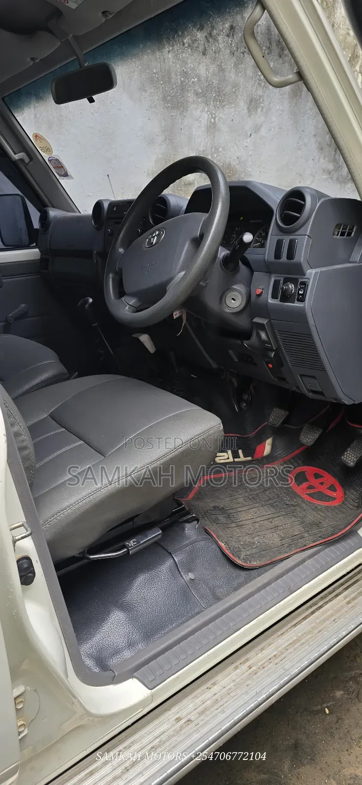 Toyota Land Cruiser 2018 White