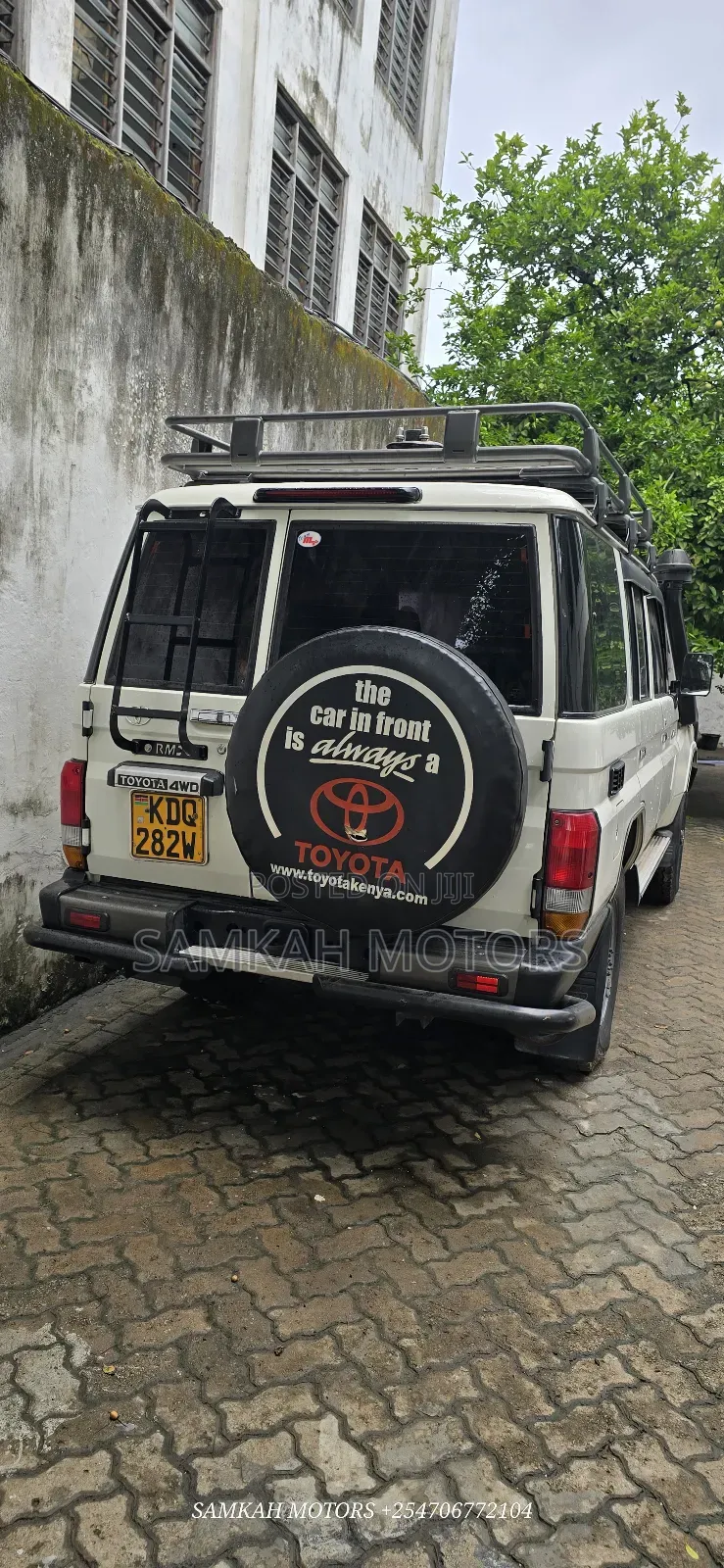 Toyota Land Cruiser 2018 White