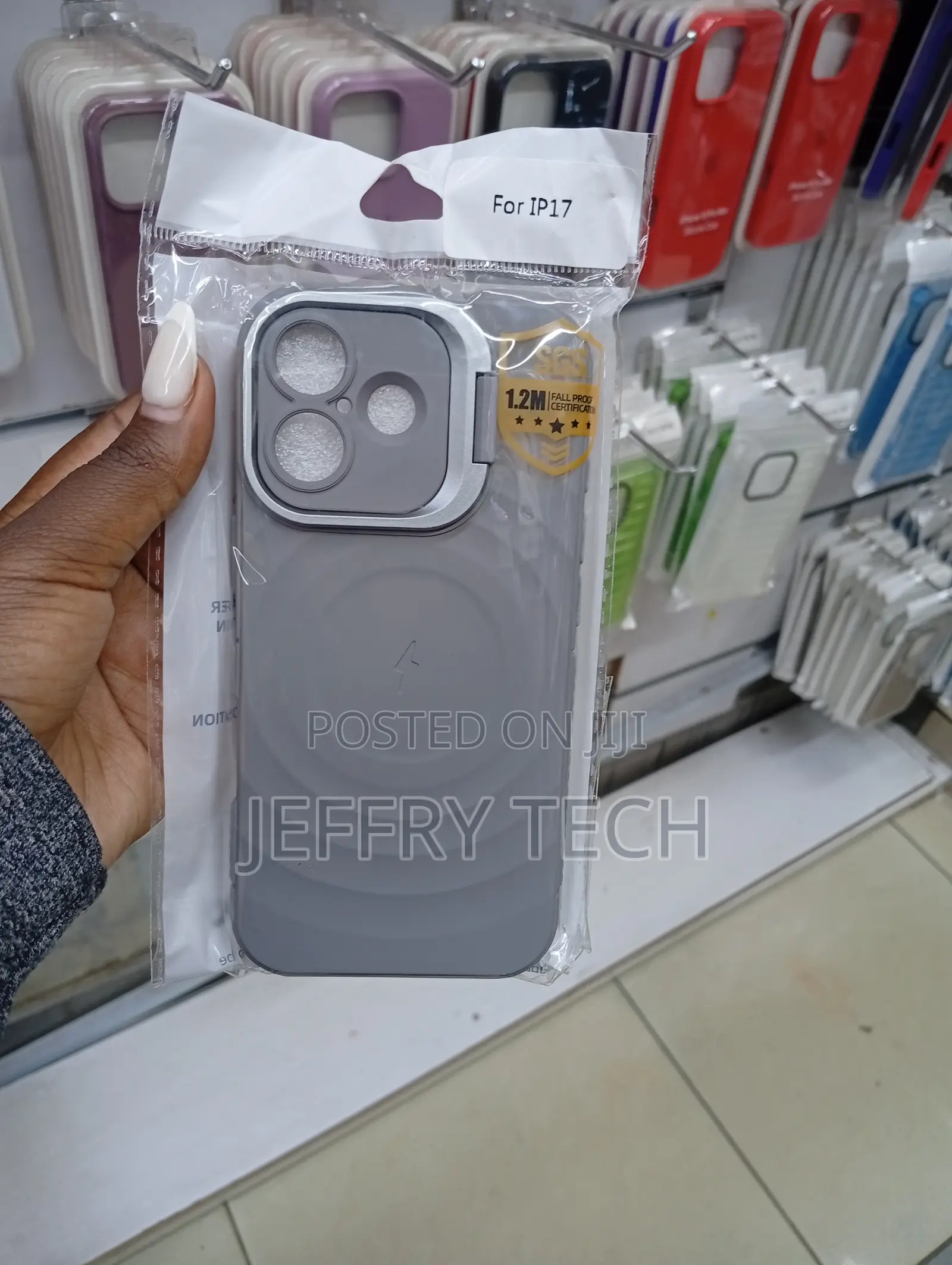 Case With a Camera Lens Protector Stand for the Apple iPhone 17.