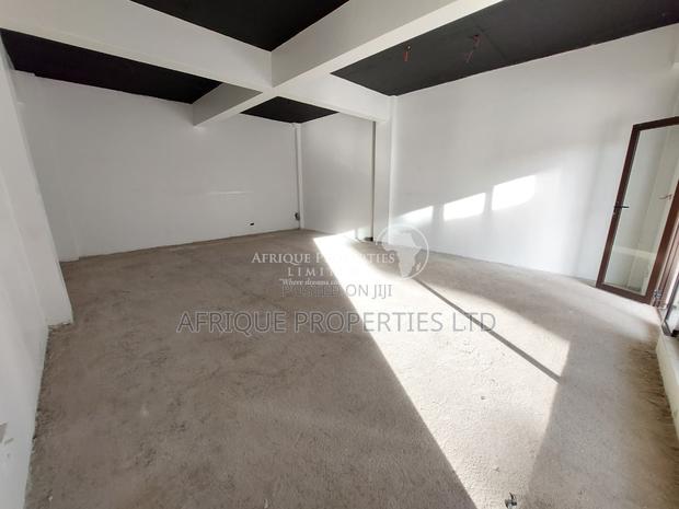 Spacious Office to Let on Ground in Thome - thumbnail 5