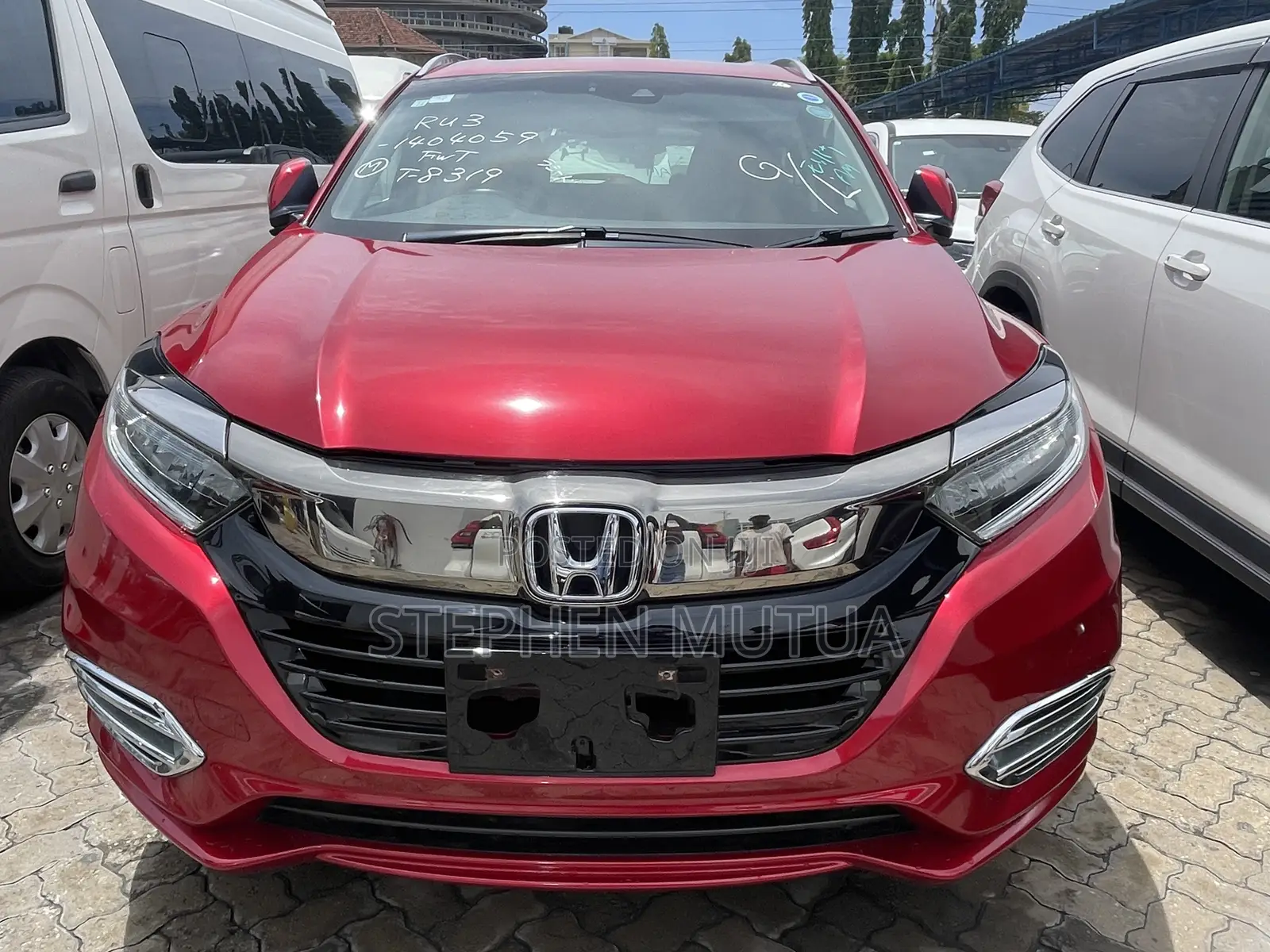 Honda Vezel 1.5 Hybrid 2WD 2020 Red